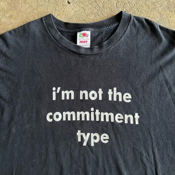 Vintage  y2k 2000s funny phrase joke I'm Not the Commitment‎ Type Black T-Shirt - Picture 1 of 8